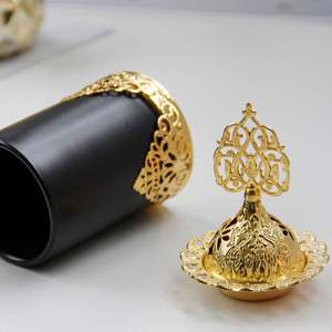 Ornements décoratifs de table musulmans Moyen-Orient Bois de santal arabe Petit brûleur d'encens en fer forgé Brûleur d'encens en métal - Product Image 2
