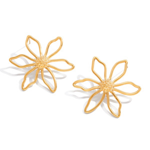 Floral <b>Stud</b> <b>Earrings</b> 18K Gold Plated Stainless Steel Lightweight Elegant Design For Women Autumn Winter Jewelry - Product Image 5