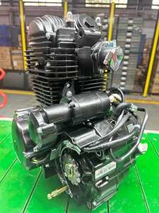 Carburatore per Motore a 2 Tempi Raffreddato ad Acqua 250cc, Assemblaggio per <span class=keywords><strong>Honda</strong></span> CB250-F CB300-F CPS250 <span class=keywords><strong>300</strong></span> PR250 <span class=keywords><strong>300</strong></span> CB300R - Product Image 2