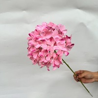 W-A0035 Handgefertigte Seiden-Hortensie Realistische Künstliche Blume Hochwertige Naturgetreue Hochzeits- & Neujahrs-Heimpartydekoration