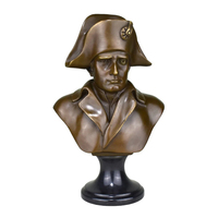 Buste de Napoléon Bonaparte en bronze, sculpté par la technique de coulée, pour la décoration extérieure et l'utilisation en musée