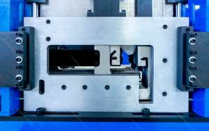 Máquina Perfiladora de Rollos Automática con Control PLC para Perfiles C Z de 4 mm de Espesor, con Motor y Certificación CE - Product Image 6