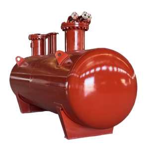 Tanque de almacenamiento de GLP subterráneo 10-50m ³ Capacidad 2700mm de diámetro Equipo de almacenamiento químico para estaciones de planta de recarga - Product Image 1