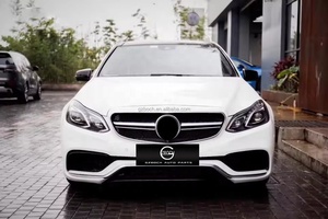 Kit carrosserie E63 pour <span class=keywords><strong>Mercedes</strong></span> Classe E 2009+ à 2016, transformation de W212 en E63 AMG, comprenant pare-chocs avant et arrière, jupes latérales, capot et phares W212 - Product Image 3