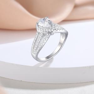 Bague de fiançailles et de mariage pour femme en argent sterling 925 plaqué rhodium avec zircon cubique taille poire et motif étoile, certifiée CMA - Product Image 1