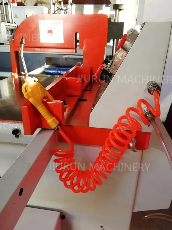 Semi-automática hoja VI máquina de corte de aluminio con buena calidad