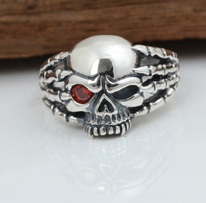 Anello <span class=keywords><strong>925</strong></span> <span class=keywords><strong>in</strong></span> <span class=keywords><strong>argento</strong></span> gotico a forma di mano per gli uomini stile Punk ciclope artiglio del diavolo teschio a mano cornice <span class=keywords><strong>in</strong></span> osso per feste - Product Image 3