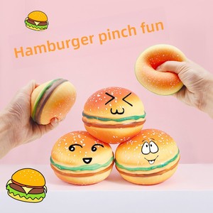 Jouet Squishy Créatif et Réaliste en Forme de Burger, à Remontée Lente, Anti-Stress, Décoration de Bureau, Vente en Gros - Product Image 3