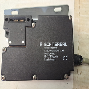 Plc Azm 161cc-12/12rk-wbr024 Solenoid Interlock <strong>Switch</strong> <strong>Used</strong> for Warranty Product - Product Image 1