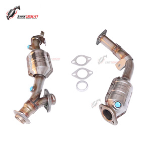 Acier inoxydable de haute qualité une paire de convertisseur de <span class=keywords><strong>catalyseur</strong></span> à trois voies pour les pièces automobiles Pajero Sport China - Product Image 2