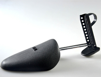 Supports de chaussures réglables en plastique, formes de chaussures à ressort rétractables, embauchoirs pour maintenir la forme des chaussures, adaptés à la plupart des chaussures.