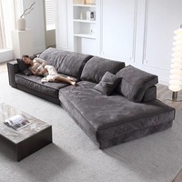 Canapé trois places minimaliste Budapest en forme d'arc, tissu finition mate, amovible et lavable, style villa Wabi-Sabi pour salon