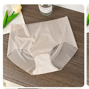 Nouvelles culottes ultra-fines en soie antibactérienne pour femmes, effet fesses galbées, respirantes en soie glacée pour l'été, sexy, ODM - Product Image 6