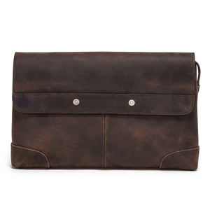 Pochette en cuir marron avec fermeture à pression et bandoulière, design décontracté, modèle A8 de Fazmax Corporation - Product Image 1