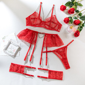 Ensemble de lingerie sexy en dentelle noire avec dos nu, bretelles réglables et jarretières - Product Image 3