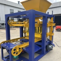 Machine à fabriquer des blocs de ciment hydrauliques multi-moules QT4-24