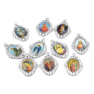 Ciondolo in Metallo Cattolico con Mix di Figure Sacre: Sacra Famiglia, Gesù, Vergine Maria, Santi, Madonna - Product Image 2