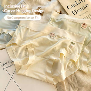 Braguitas de punto sin costuras antibacterianas de tiro medio para niña, estilo hipster, de satén de seda liso para uso diario - Product Image 1