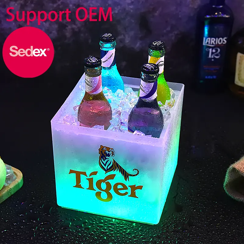 Pabrik Cina Klub Malam Dinding Ganda Persegi Emas Transparan Akrilik Bening Pencahayaan Pendingin Sampanye Vodka Led Ember Es