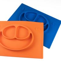 Refine Factory Assiette à ventouse pour bébé en silicone motif visage souriant, plateau de repas compartimenté intégré, antidérapante et anti-renversement, avec tapis de table