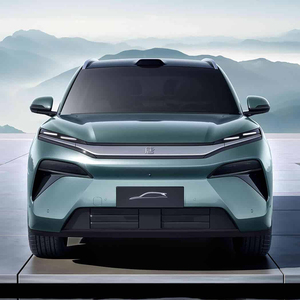 BYD Tang L 2025, SUV Medio-Grande a 5 Porte e 7 Posti, Auto Ibrida Plug-in Elettrica, Trazione 2WD, Importazione Cinese, Autonomia >700km - Product Image 2