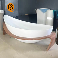 Baignoire en pierre artificielle pure couleur blanche forme ovale baignoire autoportante baignoires artificielles de luxe pour une utilisation à la maison hôtel