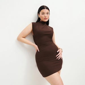 Robe Courte Élégante Sans Manches à Carreaux en Tricot Moulante Décontractée pour Femme – Vente en Gros OEM - Product Image 2