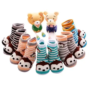 Yüksek kaliteli bebek sıcak tutan çoraplar sonbahar kış sıcak kapalı bebek kuzu saç kar botları kalın çorap çocuk çorap ayakkabı bebek