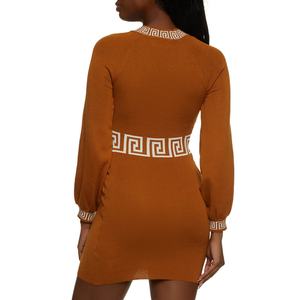 Vestido suéter mini con ribete de clave griega disponible en stock - Product Image 6