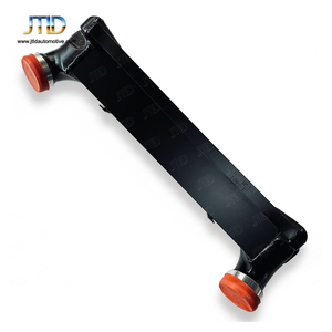 Intercooler de Alto Rendimiento JT-PC07 para Audi A3 A4 / VW Golf Mk7 Mk7.5 R / BMW <span class=keywords><strong>120d</strong></span> <span class=keywords><strong>E81</strong></span> E82 E87 E88, Enfriamiento Turbo de Ajuste Directo - Product Image 4