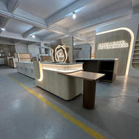 Vitrine de présentation pour salon de manucure, armoire, étagère, comptoir, solution de magasinage complète, design de boutiques
