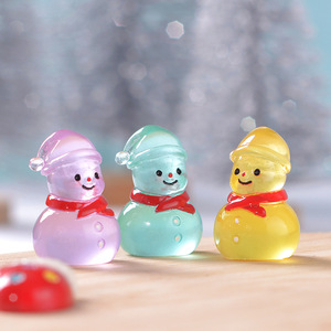Adornos de muñeco de nieve de micropaisaje navideño moderno, objetos decorativos de escritorio luminosos bonitos, accesorio transfronterizo de resina - Product Image 3