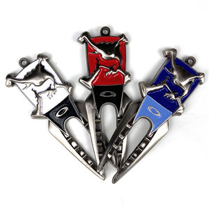 Marqueur de golf Pony <span class=keywords><strong>Tail</strong></span> Holder Stencil Colorful Press Chips bag Robuste One Sided Diamonds Commander Blue usa Need Diva Coins fee Visor - Product Image 6