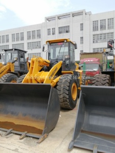 ขายรถตักล้อยาง LiuGong 855N ขนาด 5 ตัน พร้อมระบบ Telescopic Loader ที่ให้การใช้งานที่มั่นคงและประสิทธิภาพที่เชื่อถือได้ - Product Image 4