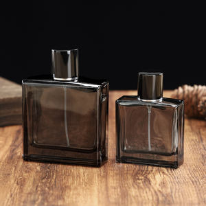 Flacon de parfum carré brun foncé de 50 ml et 100 ml en gros avec bouchon rond noir et vaporisateur pour usage personnel et commercial - Product Image 2