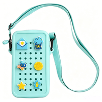 Pochette de téléphone en silicone étanche et élégante Chinfai OEM pour femmes, sac bandoulière et sac à l'épaule, design ajouré de haute qualité pour la plage