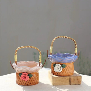 Panier suspendu en rotin écologique fait main, design créatif et épuré, pour arrangement floral et jardinage, pot de fleurs personnalisé - Product Image 5