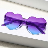 Lunettes de soleil en plastique en forme de cœur pour filles, couleur bonbon, lunettes amusantes pour photos, accessoires de fête d'anniversaire au bord de la piscine, assorties pour sœur