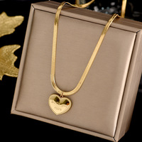 Collier tendance en acier inoxydable pour femme, anti-décoloration, luxe léger, niche haut de gamme, chaîne de clavicule, bijoux quotidiens et de fête, cadeaux en gros