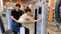Peinture rose Style Lat Pulldown Low Row Abductor Adductor Banc réglable Équipement de gymnastique pour les femmes