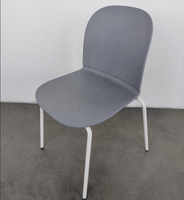 Tables et chaises d'étude en plastique modernes pour salles de classe, empilables, pour gymnases et écoles, pour les élèves