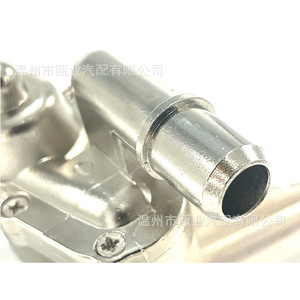 ท่อทำความร้อนน้ำหล่อเย็นแลนด์โรเวอร์ Aj814053 Lr041788 สำหรับเปลี่ยนซ่อมใหม่ - Product Image 2