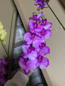 Orquídeas Artificiales de Alta Calidad con 9 Cabezas, Flores de Látex Suaves al Tacto, Orquídeas Phalaenopsis para Decoración Floral de Bodas - Product Image 4