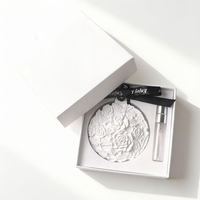 Diffuseur d'huiles essentielles en céramique suspendu parfumé pour armoire, voiture et maison, en forme de fleur en porcelaine, parfum d'ambiance