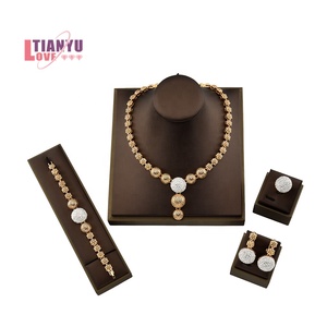 Ensemble de bijoux de luxe en or pour femme, collier en alliage, design tendance, prix abordable, cadeau de mariage, pour cérémonie - Product Image 2