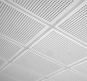 Dalles de <span class=keywords><strong>plafond</strong></span> en plâtre <span class=keywords><strong>pour</strong></span> usine 600x600mm, panneaux acoustiques insonorisants, plaque perforée 2x2, plaque de plâtre suspendue - Product Image 2