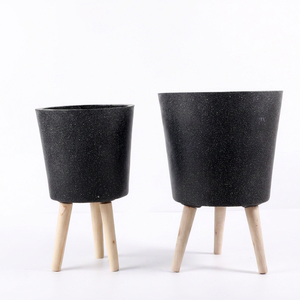 Maceta de Hormigón con Patrón de Mármol Minimalista y Patas de Madera, Macetero para Plantas de Interior, Decoración del Hogar - Product Image 1
