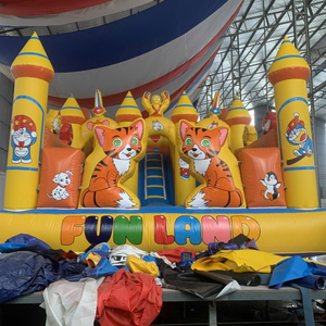 Castillo Inflable de Gato Amarillo de PVC de 5m x 7m para Parques de Diversiones, Fácil de Instalar, Aplicación de Juego de Vietnam - Product Image 1