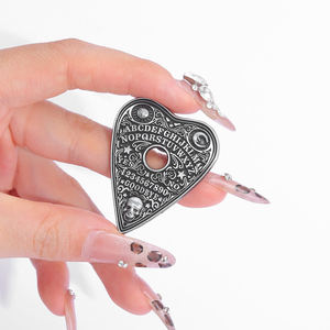 スプーキーハートスカルブローチハロウィンテーマエナメルピン帽子バッグ用ジャケットラペルバッジジュエリーギフト - Product Image 5