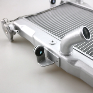 Réservoir d'eau de refroidissement de radiateur de moto pour <span class=keywords><strong>Yamaha</strong></span> <span class=keywords><strong>mt</strong></span> <span class=keywords><strong>07</strong></span> MT07 FZ07 2014 2015 2016 <span class=keywords><strong>2017</strong></span> Accessoires de moto - Product Image 4